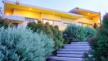 Villa, 2 Bedrooms, Smoking, Private Pool | Property grounds