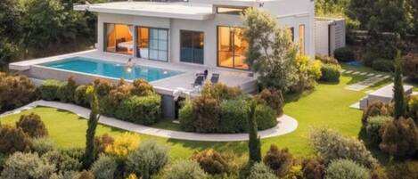 Villa, 2 Schlafzimmer, Raucher, eigener Pool | Außenbereich