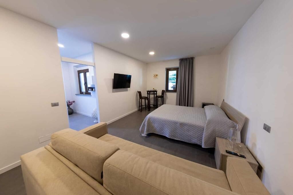 Chambre Quadruple Premium, vue cour intérieure