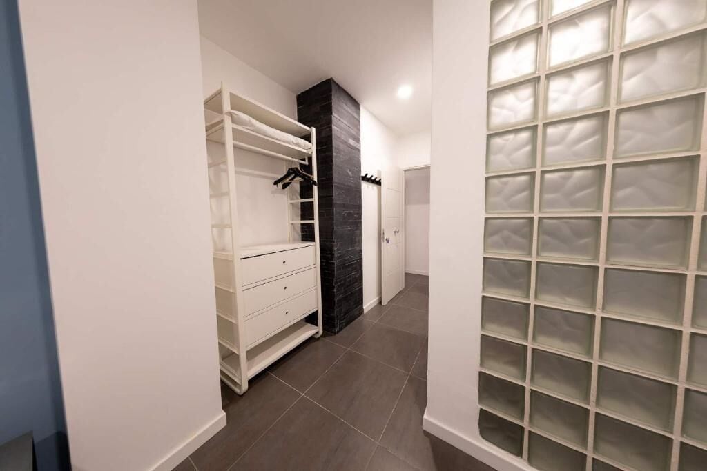 Chambre Double Supérieure, vue cour intérieure | Intérieur