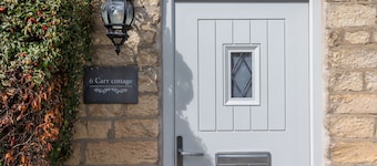 Carr Cottage - a holiday cottage that sleeps 4 guests in 2 bedrooms