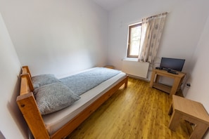 Classic Double Room, Garden View