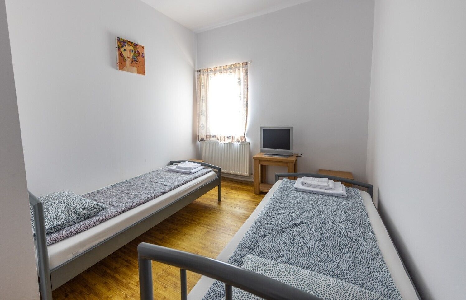 Classic tvåbäddsrum - utsikt mot trädgården