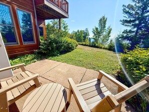 Terrace/patio - Located directly on Lake Superior, this Guestroom is ideal for couples. (Lutsen)