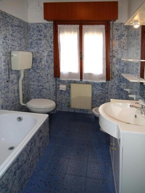Apartment, 1 Bedroom, Terrace | Bathroom - Relaxing Stay With Outdoor Space (Lignano Sabbiadoro)