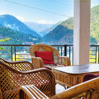 Mountain View Hotel The Shrigangalok