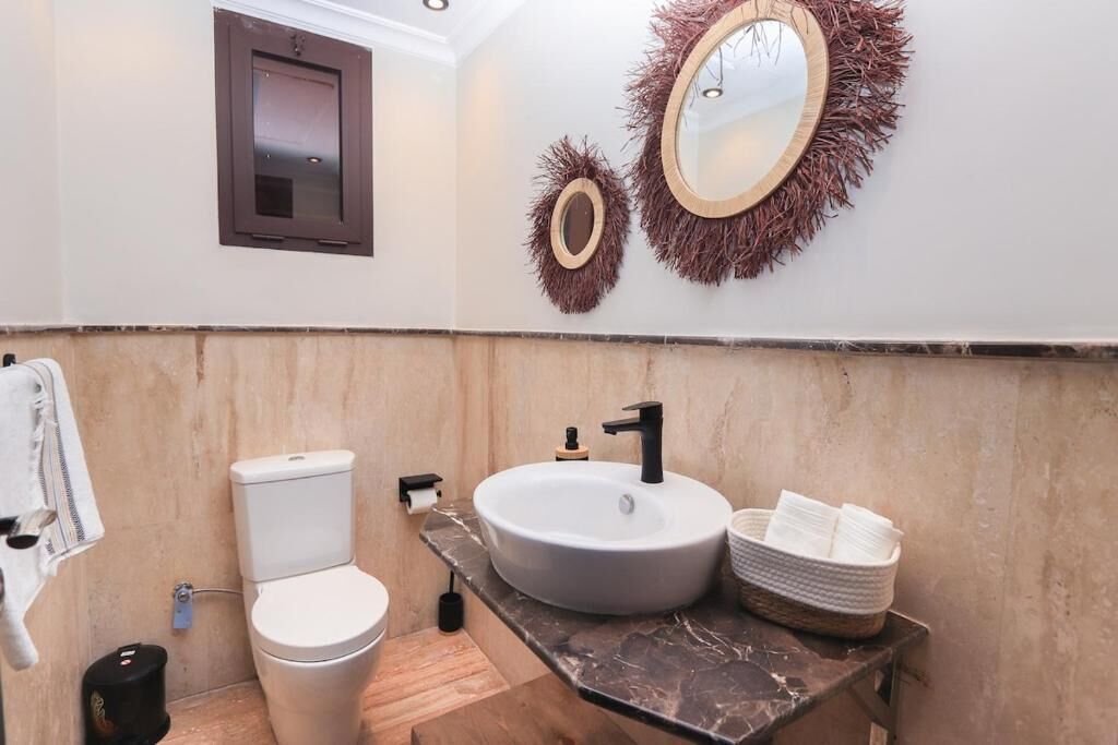 Luxury Apartment, Courtyard View | Bathroom