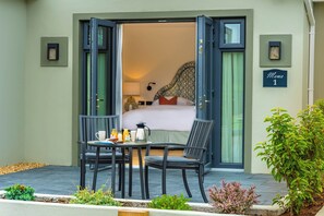 럭셔리 더블룸, 파티오, 정원 전망