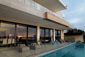 Pool - Villa Comoé and its Pavilions (Yaou)