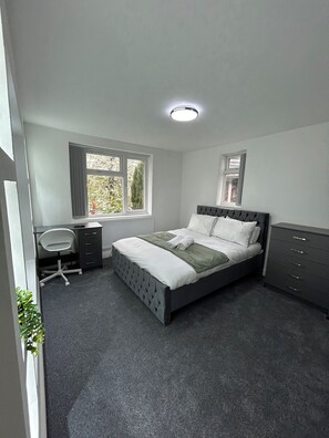 7 chambres, fer et planche à repasser, accès au Wi-Fi (inclus)