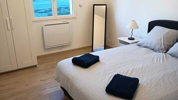 4 chambres, fer et planche Ă repasser, Wi-Fi, draps fournis
