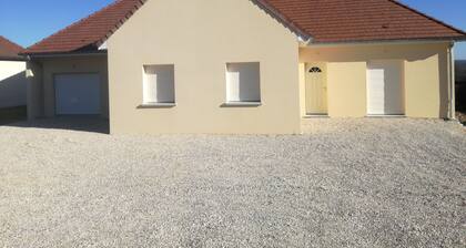 Large villa, close to the lakes, Troyes and Champagne cellars.