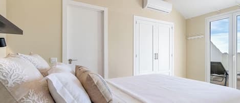 3 chambres, bureau, Wi-Fi, draps fournis