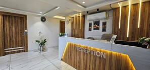 Lobby - HOTEL BELVA (Ahmedabad)