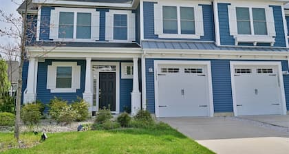 Coastal Club Lewes 4BR Schell Built Luxury Home * Sleeps 10 w Water Park &