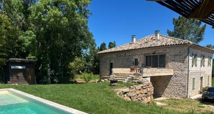 Maison à la campagne avec piscine