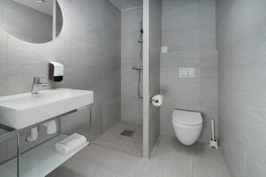 Superior Studio, Balcony | Bathroom