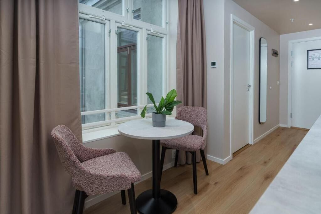 Standard Double Room | Dining