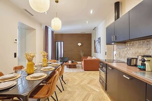 Fridge, microwave, stovetop, dishwasher - Superb AC apartement Vendome Saint Honore (Paris)