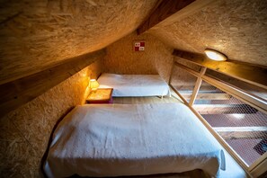 3 bedrooms, iron/ironing board, WiFi, bed sheets - Family Cottage in the Cool with Pool (Le Soulié)