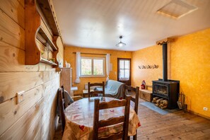 Interior - Nature Retreat with Pool in the Heart of the Forest (Le Soulié)