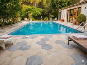 Pool - Mas en Provence (Eyguières)