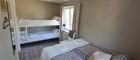 4 chambres, draps fournis