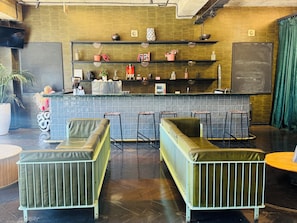 Bar (in der Unterkunft)