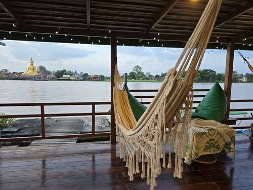 Sabai Sabai House Koh Kret  ON the river! Bangkok Staycation Relaxing / Fishing