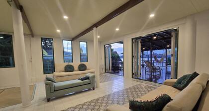 Sabai Sabai House Koh Kret ON the river! Bangkok Staycation Relaxing / Fishing
