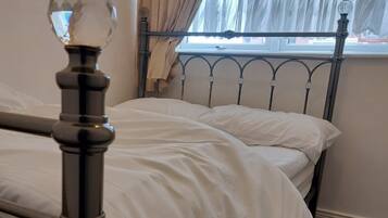 2 bedrooms, free WiFi