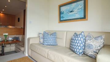 Cottage | Living area
