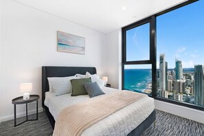 WiFi - Oceanfront 3BR Luxe Stunning Views+ Free Parking (Surfers Paradise)