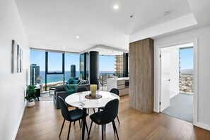 Interior - Casino Skyhome 2BR Ocean & Views + Parking (Broadbeach)