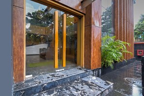 Overnatningsstedets indgangsparti