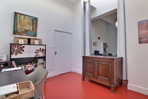 Interior - The Loft – A bright studio with a distinctive design (Lyon)