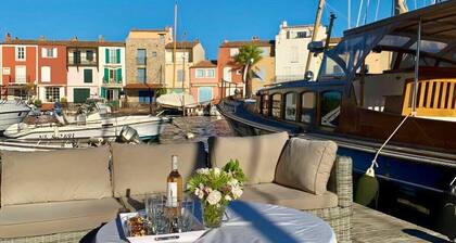 Very large 260m2 house in Port Grimaud with 14m mooring