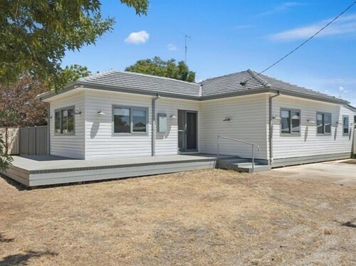 Spacious Restored Home – Walk to Town | Comfort & Character