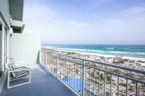 Property grounds - Sea Suite Pensacola Beach Condo (Gulf Breeze)