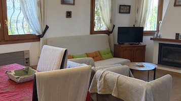 TV