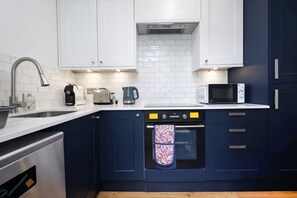 Private kitchen - Cosy 1 Bed  Flat in the heart of Peckham (Greater London)