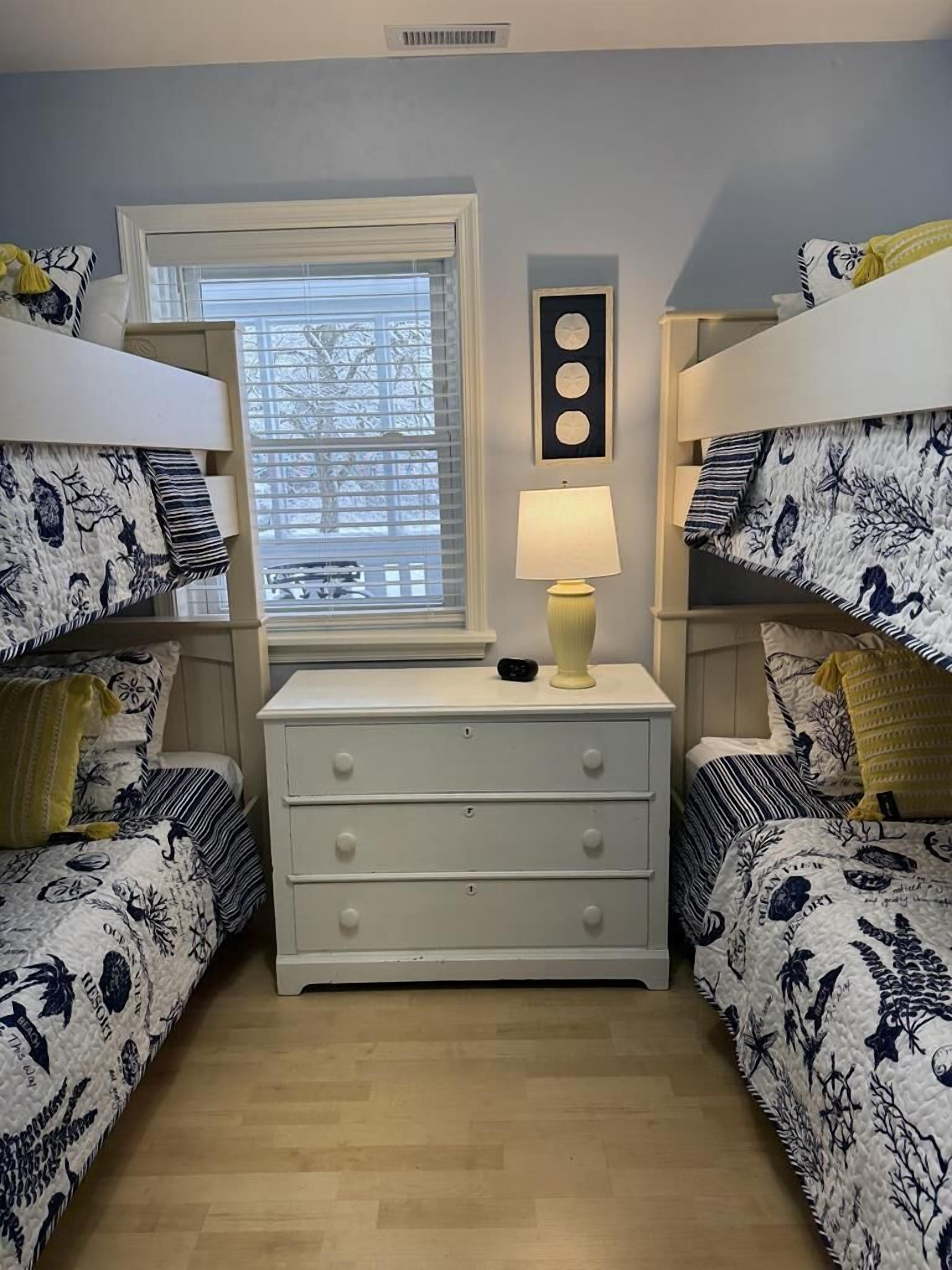 2 bedrooms, iron/ironing board, free WiFi