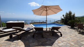 Terrace/patio - Villa Terra by Villas Guide (Bregi)