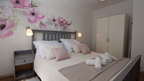 3 bedrooms, iron/ironing board, free WiFi, bed sheets - Villa Terra by Villas Guide (Bregi)