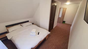 Double Room, Balcony, Mountain View | WiFi (free)