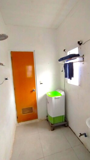 House, 2 Bedrooms, Accessible, Smoking | Interior - "real House", Where the Ocean Meets the Mountains (Real)
