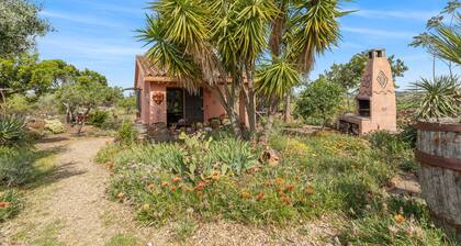 Holiday Home 'Villa Anna Con Giardino' with Private Terrace, Wi-Fi and Air Conditioning