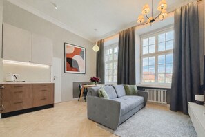 Deluxe Apartment, City View | Living area - AS HOME Rynek 265 (Wrocław)