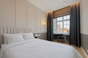 Deluxe Apartment, City View | Iron/ironing board, free WiFi - AS HOME Rynek 265 (Wrocław)