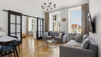 Luxury-Apartment, Stadtblick | Wohnbereich